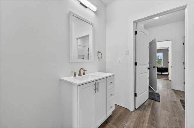 528 Hill County Road 4411, Grandview, TX 76050