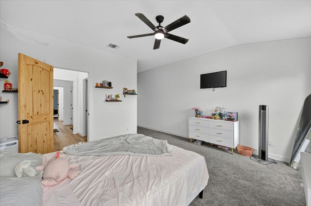 528 Hill County Road 4411, Grandview, TX 76050