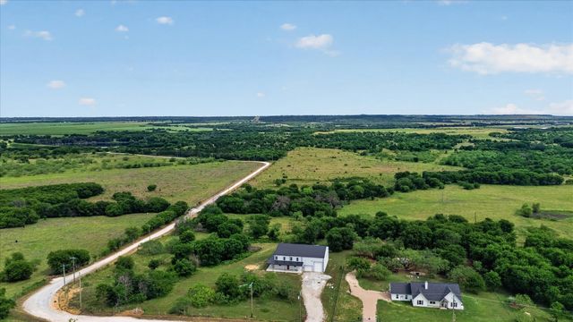 528 Hill County Road 4411, Grandview, TX 76050