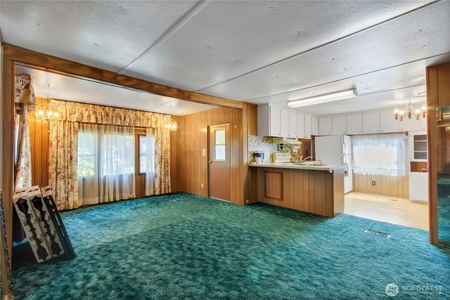 22034 SE 272nd Place, Maple Valley, WA 98038