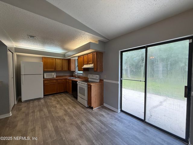 7691 GREGORY Drive, Jacksonville, FL 32210