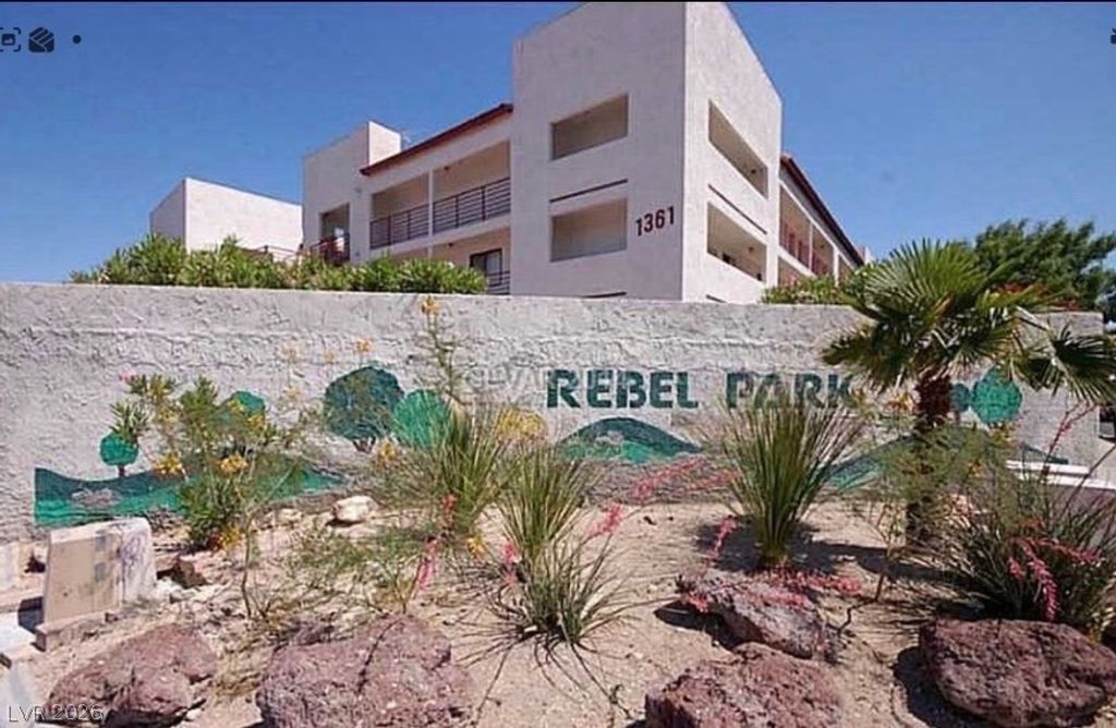 Image 2 of property listing at 1381 East University Avenue 310, Las Vegas, NV 89119