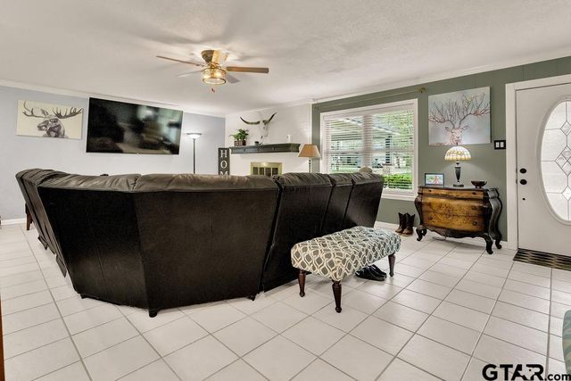 246 Hideaway Ln. E., Hideaway, TX 75771