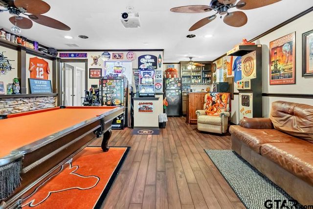 246 Hideaway Ln. E., Hideaway, TX 75771