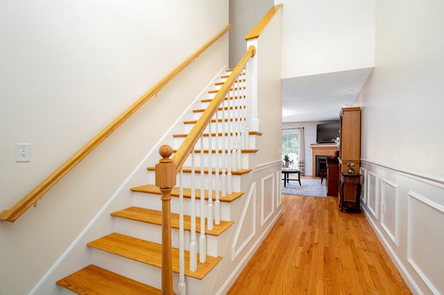 8 Alden Dr 8, Berlin, MA 01503