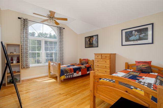 8 Alden Dr 8, Berlin, MA 01503