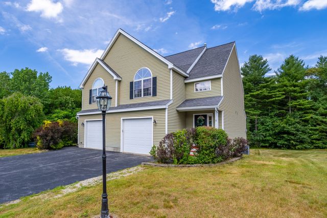 8 Alden Dr 8, Berlin, MA 01503