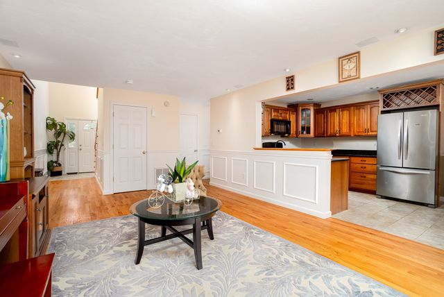 8 Alden Dr 8, Berlin, MA 01503