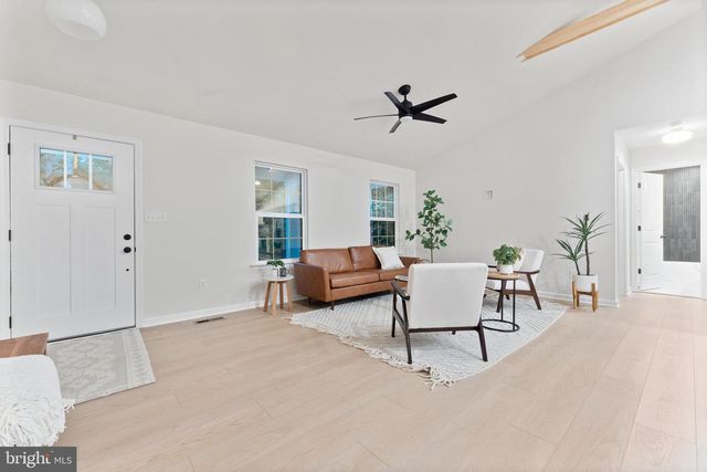 12907 INFANTRY DR, Spotsylvania, VA 22551