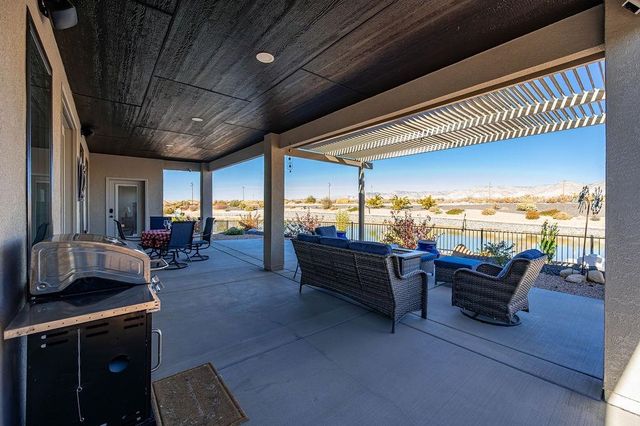 2698 Meadowcrest Court, Grand Junction, CO 81506