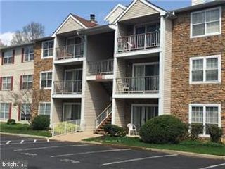 12 HOLLY, Hamilton Township, NJ 08619