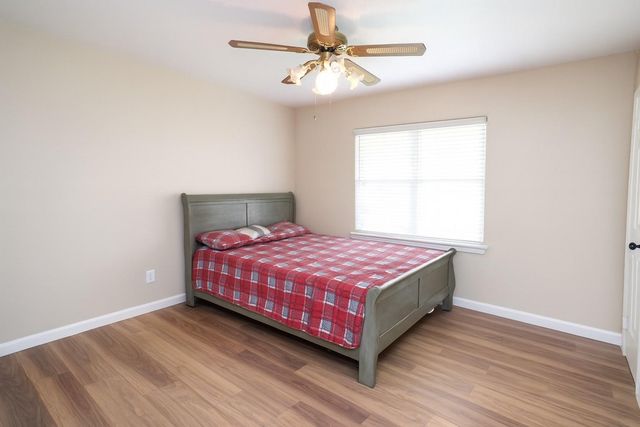 1424 N Avenue F, Freeport, TX 77541
