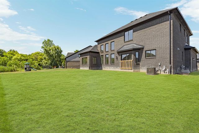 19242 Potomac Drive, Macomb Twp, MI 48044