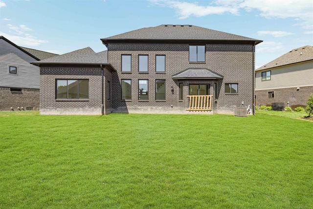 19242 Potomac Drive, Macomb Twp, MI 48044