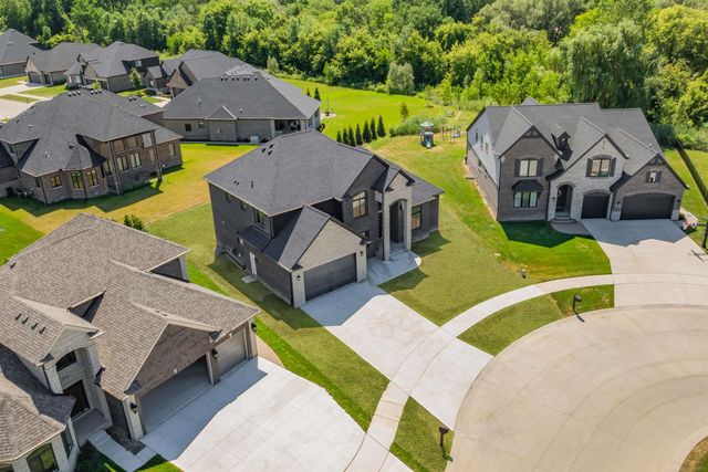 19242 Potomac Drive, Macomb Twp, MI 48044