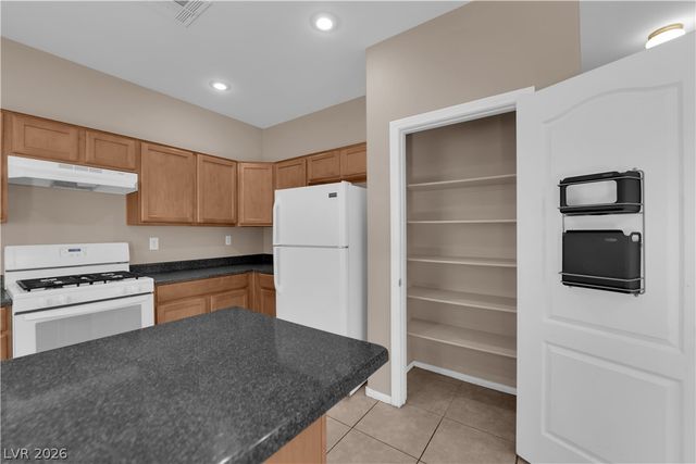 10573 Allegrini Drive, Las Vegas, NV 89141