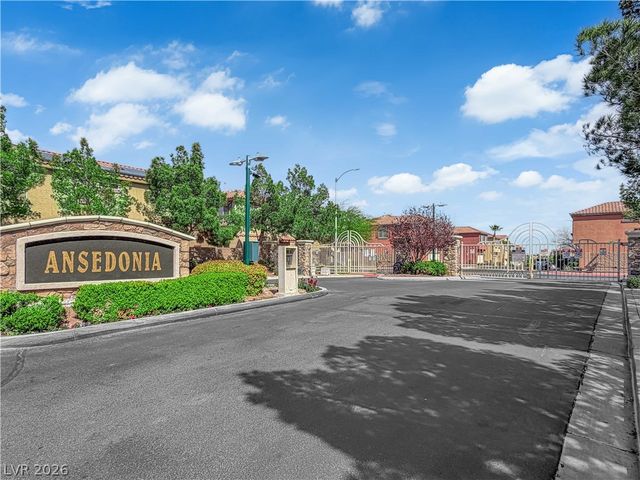 10573 Allegrini Drive, Las Vegas, NV 89141