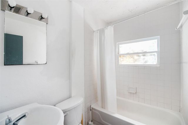 2205 & 2211 LAKE PICKETT ROAD, Orlando, FL 32826