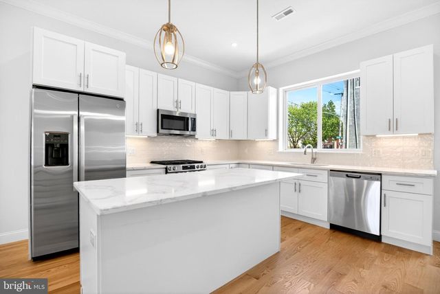 1403 S PATTON ST, Philadelphia, PA 19146