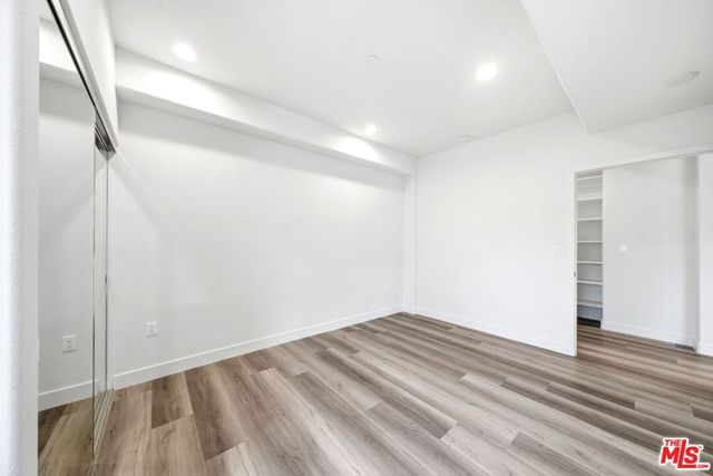 1408 W WASHINGTON Boulevard 101, Los Angeles, CA 90007
