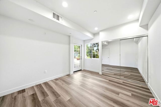1408 W WASHINGTON Boulevard 101, Los Angeles, CA 90007