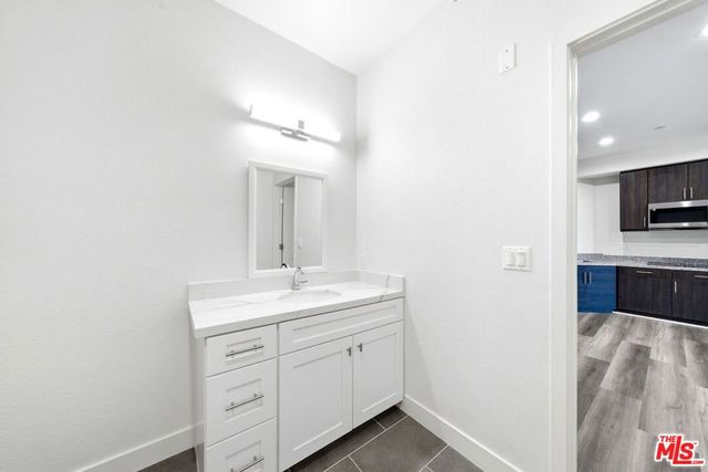 1408 W WASHINGTON Boulevard 101, Los Angeles, CA 90007