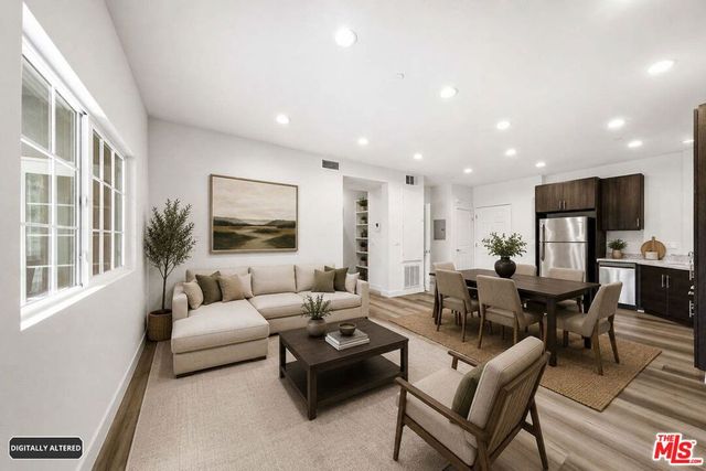 1408 W WASHINGTON Boulevard 101, Los Angeles, CA 90007