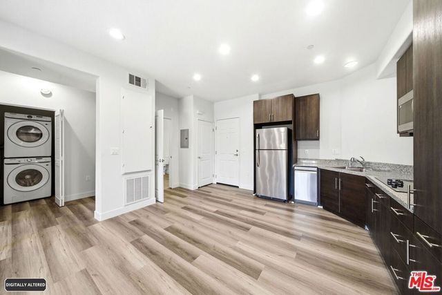 1408 W WASHINGTON Boulevard 101, Los Angeles, CA 90007