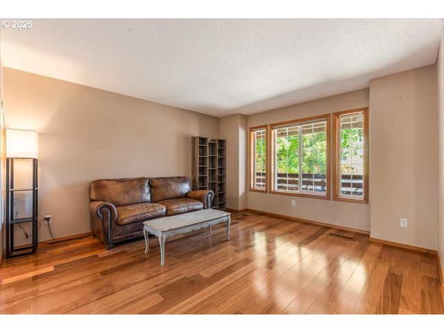 2771 Ne KIMBERLY Ct, Mc Minnville, OR 97128