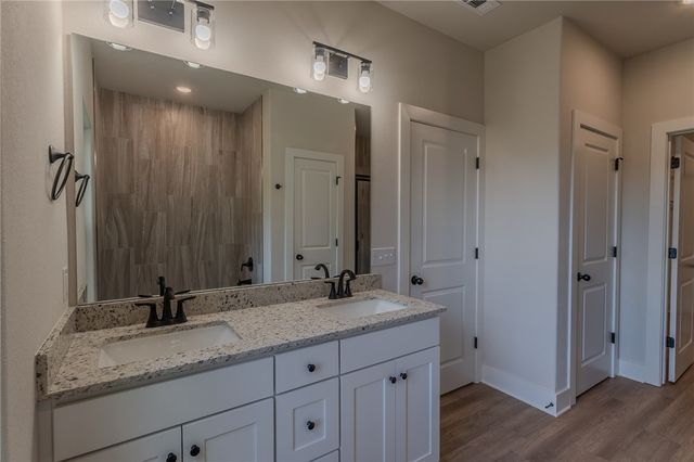9 Duddington Lane, Bella Vista, AR 72714