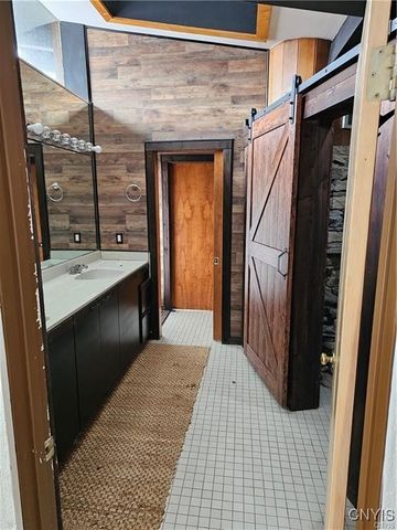 7927 Indian Hill Road, Pompey, NY 13104