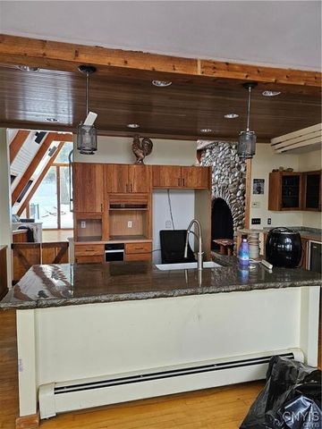 7927 Indian Hill Road, Pompey, NY 13104