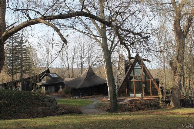 7927 Indian Hill Road, Pompey, NY 13104