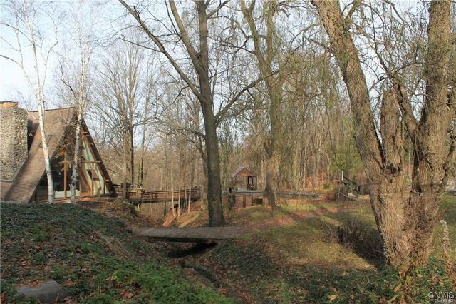 7927 Indian Hill Road, Pompey, NY 13104