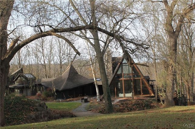 7927 Indian Hill Road, Pompey, NY 13104