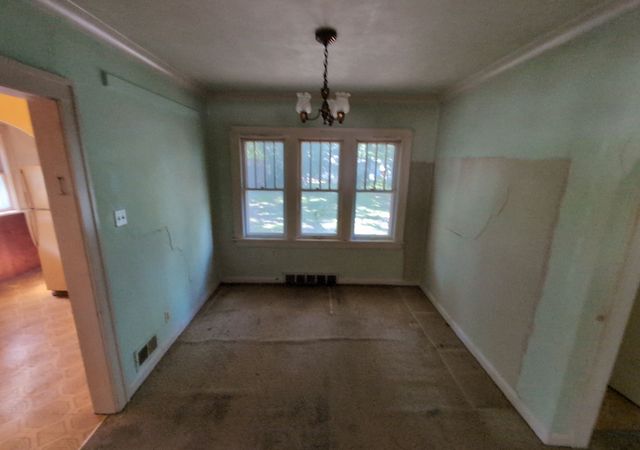 3827 Adams Avenue, Des Moines, IA 50310