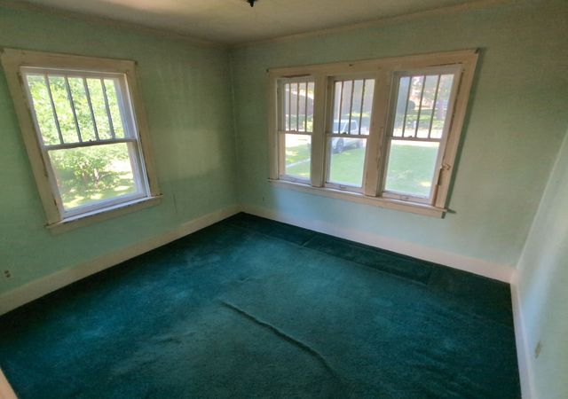 3827 Adams Avenue, Des Moines, IA 50310
