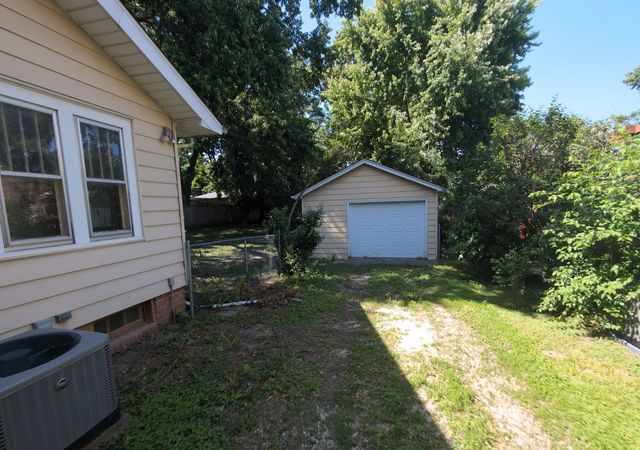 3827 Adams Avenue, Des Moines, IA 50310