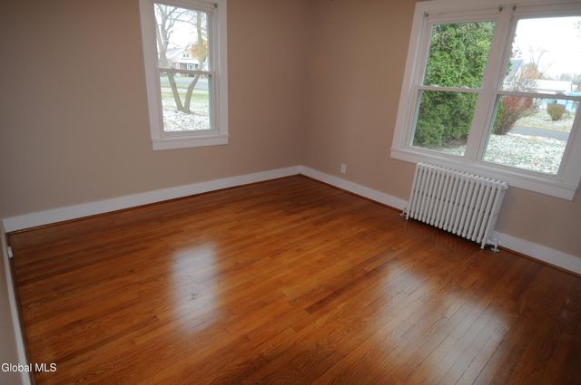 2 Arden Road, Glenville, NY 12302