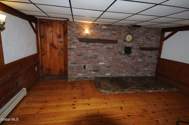 2 Arden Road, Glenville, NY 12302