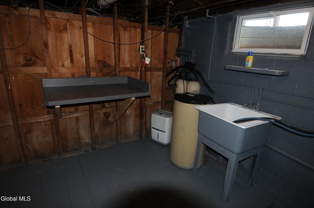 2 Arden Road, Glenville, NY 12302