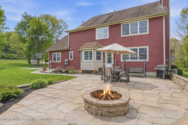 3 Jill Marie Circle, Wallkill, NY 12589
