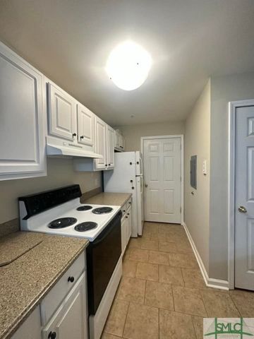 5305 Walden Park Drive, Savannah, GA 31410