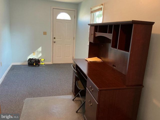 19 PAUL RD, Maple Shade, NJ 08052