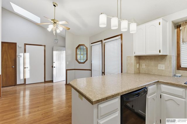 13572 V Circle, Omaha, NE 68137