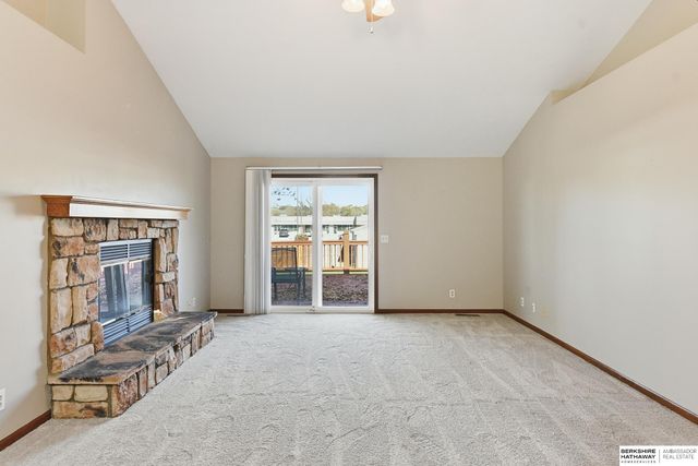 13572 V Circle, Omaha, NE 68137