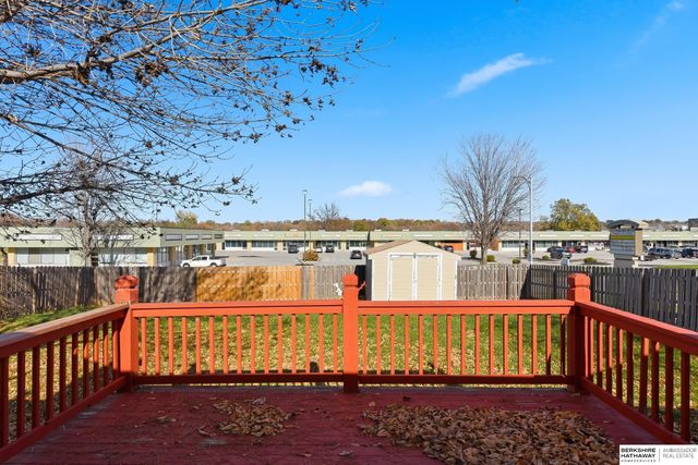 13572 V Circle, Omaha, NE 68137