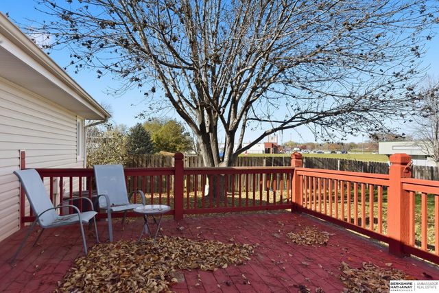 13572 V Circle, Omaha, NE 68137