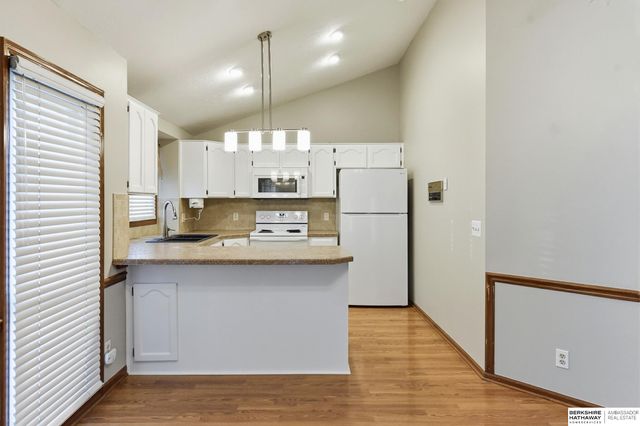 13572 V Circle, Omaha, NE 68137