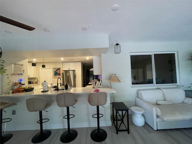 8948 SW 53rd St, Cooper City, FL 33328